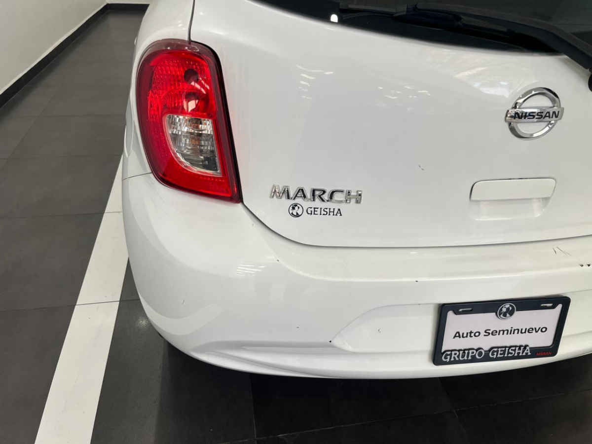 2019 Nissan March 5p Sense L4/1.6 Man