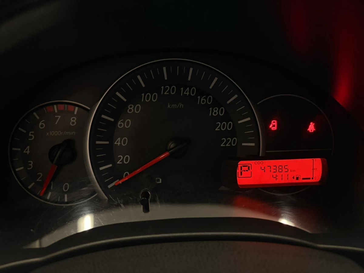 2020 Nissan March 5p Advance L4/1.6 Aut