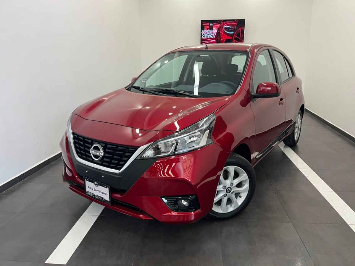 2025 Nissan March 5p Advance L4/1.6 Aut