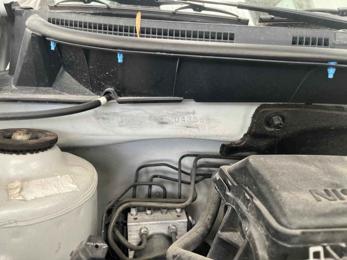 2025 Nissan March 5p Sense L4/1.6 Aut