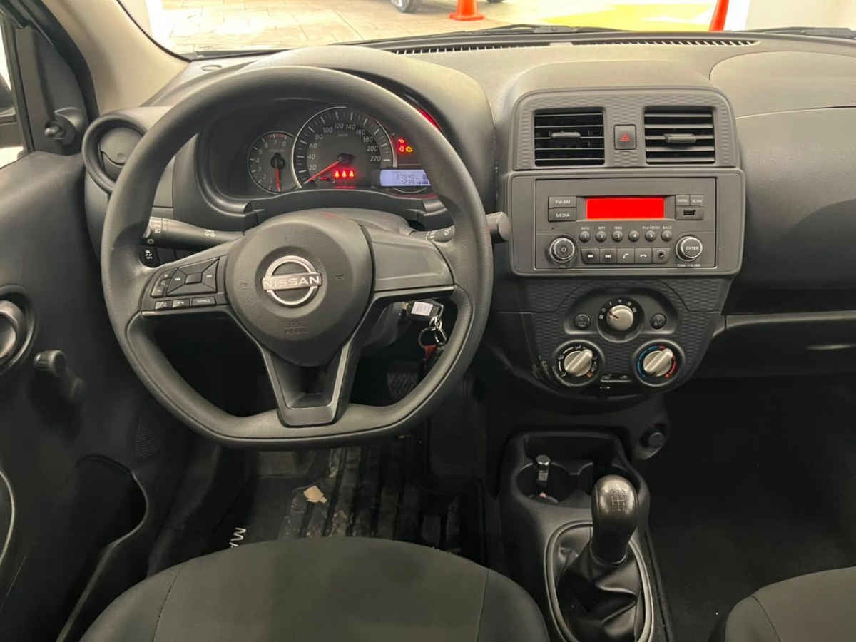2024 Nissan March 5p Sense L4/1.6 Man