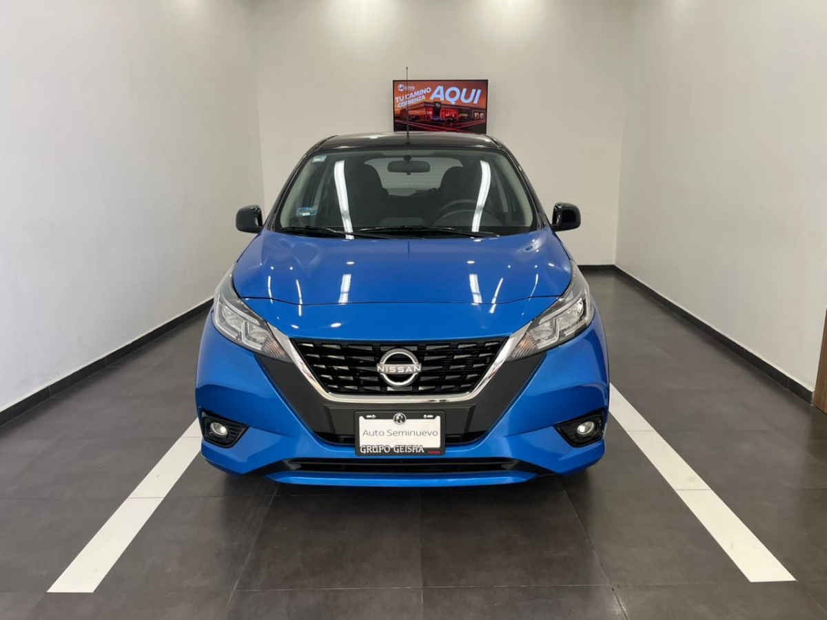 2023 Nissan March 5p Exclusive Bitono L4/1.6 Aut