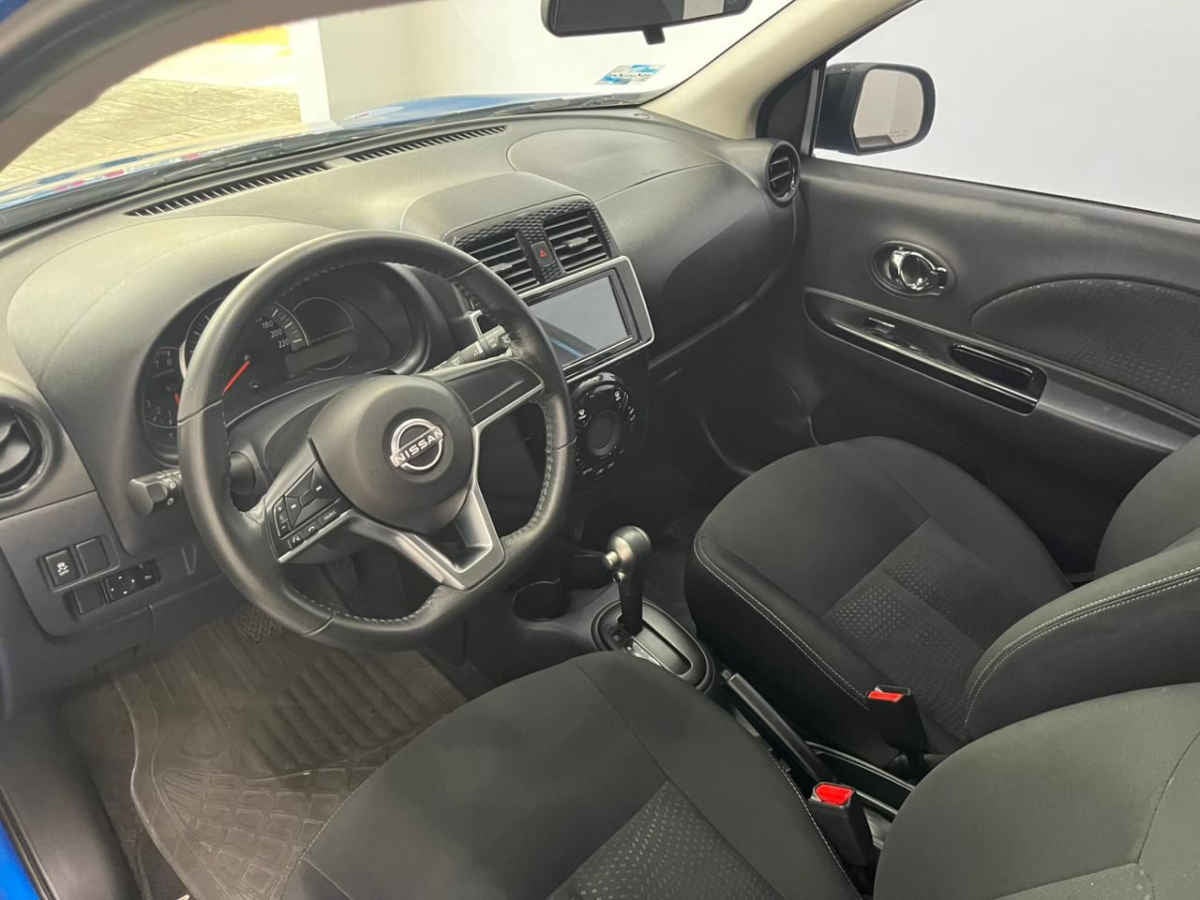 2023 Nissan March 5p Exclusive Bitono L4/1.6 Aut