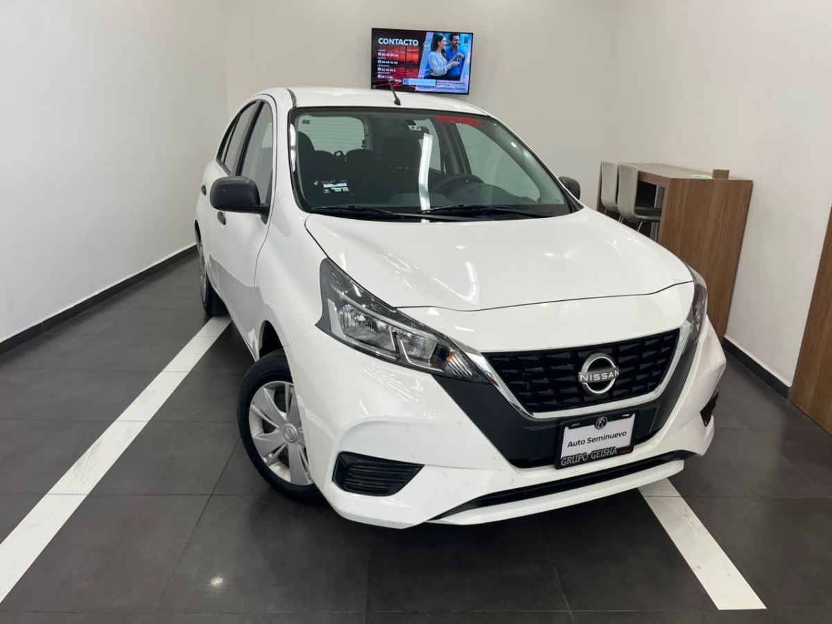 2025 Nissan March 5p Sense L4/1.6 Aut