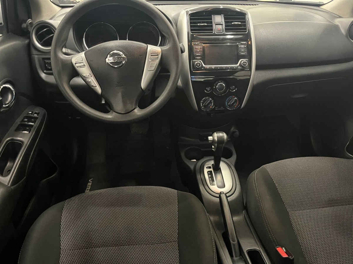 2018 Nissan Versa 4p Advance L4/1.6 Aut