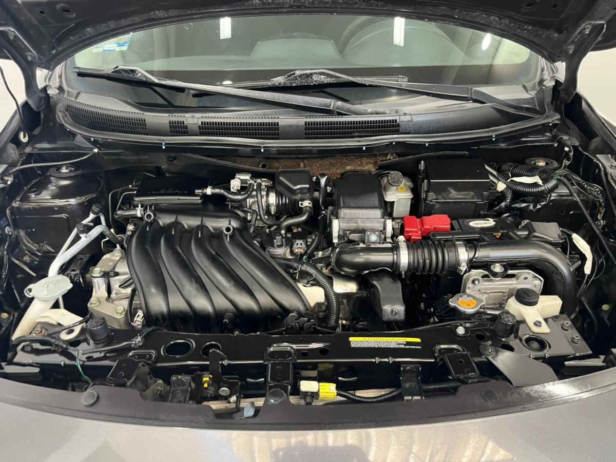 2018 Nissan Versa 4p Advance L4/1.6 Aut