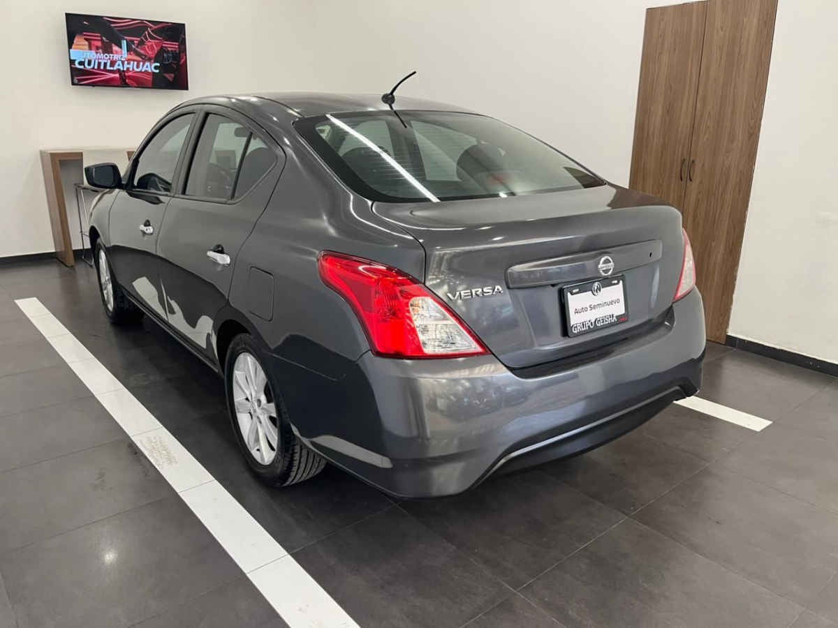 2018 Nissan Versa 4p Advance L4/1.6 Aut