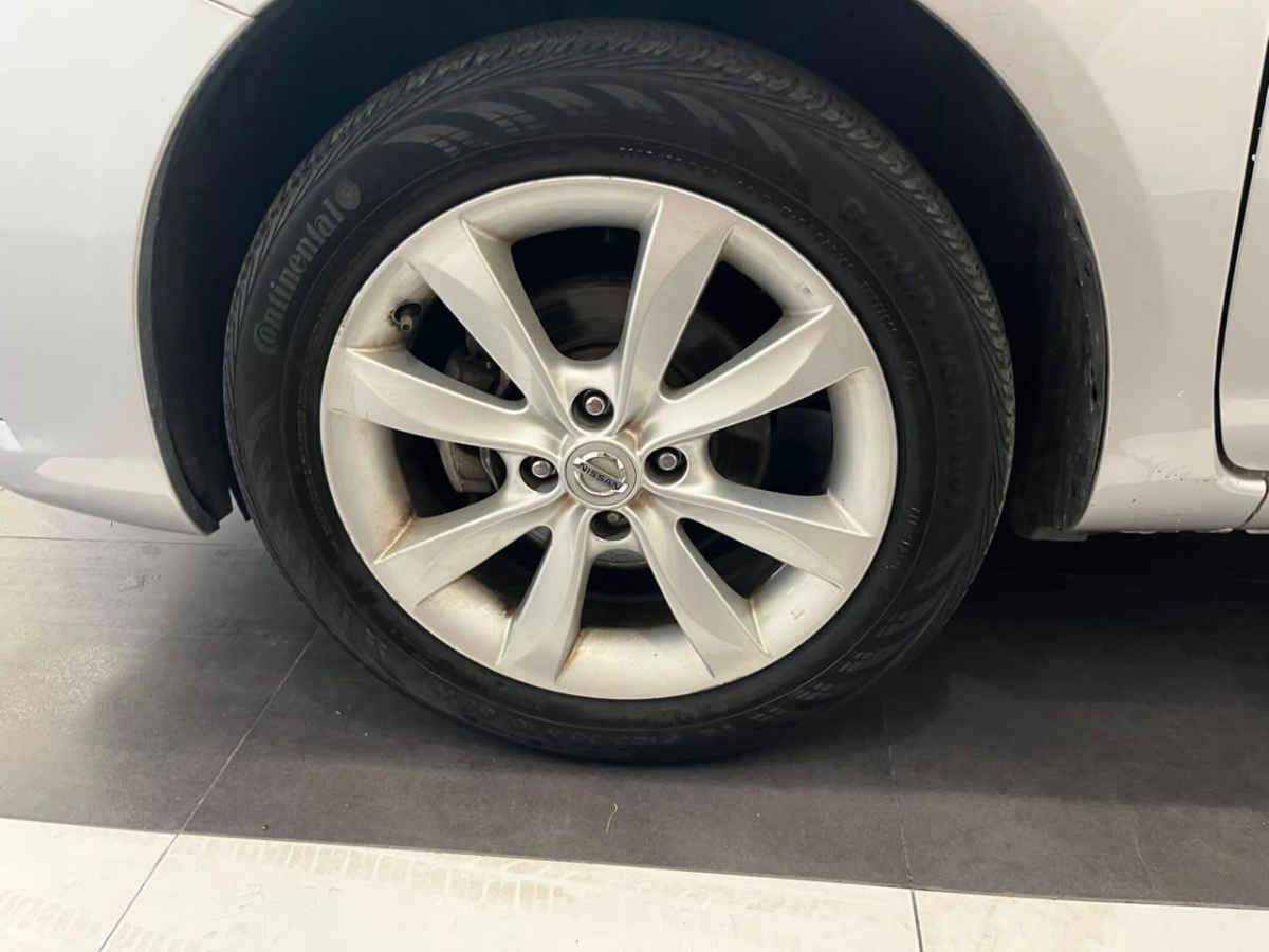 2018 Nissan Versa 4p Advance L4/1.6 Aut