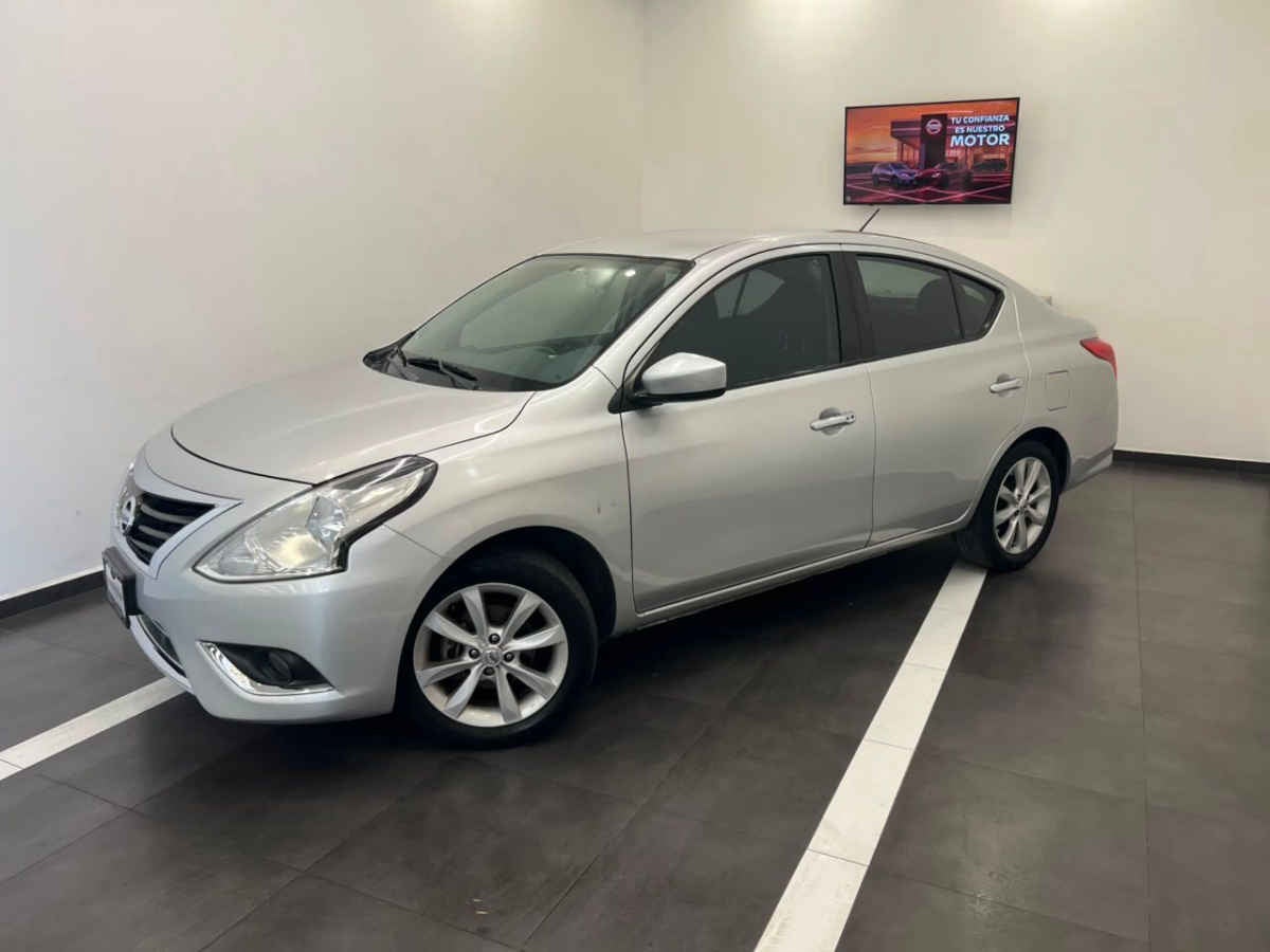 2018 Nissan Versa 4p Advance L4/1.6 Aut