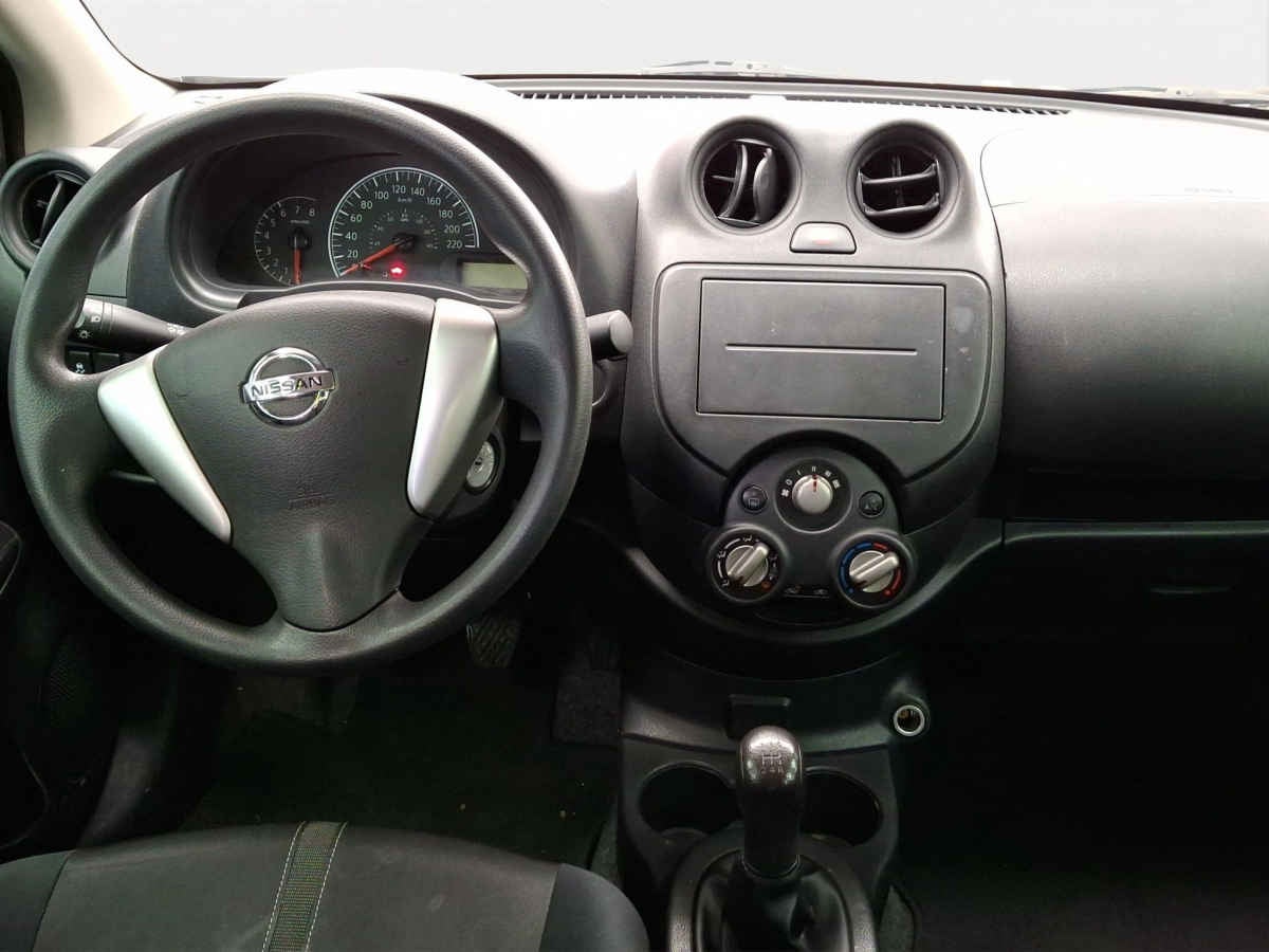 2022 Nissan V-Drive 4p L4/1.6 Man