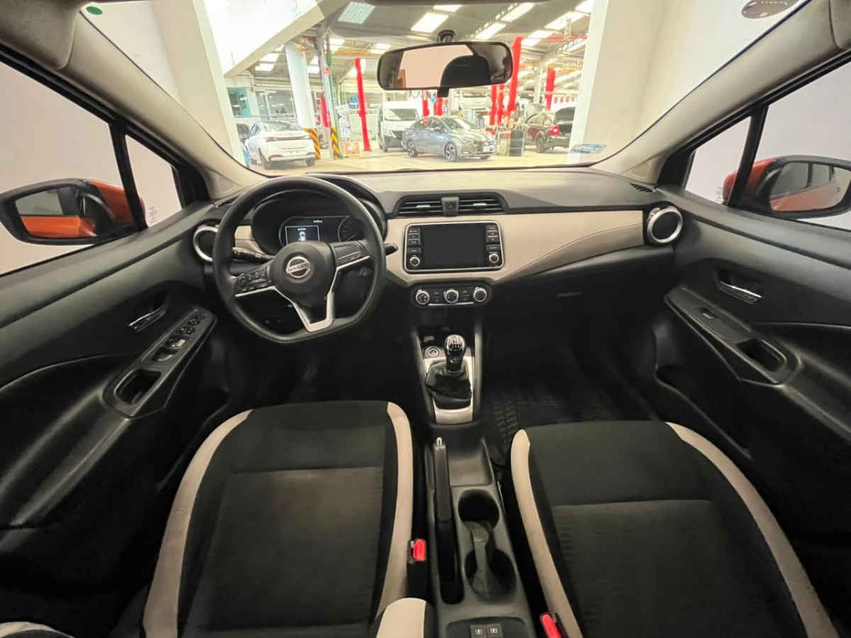 2020 Nissan Versa 4p Advance L4/1.6 Man