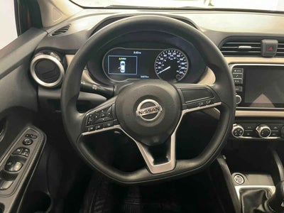 2020 Nissan Versa 4p Advance L4/1.6 Man