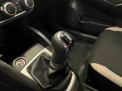 2020 Nissan Versa 4p Advance L4/1.6 Man