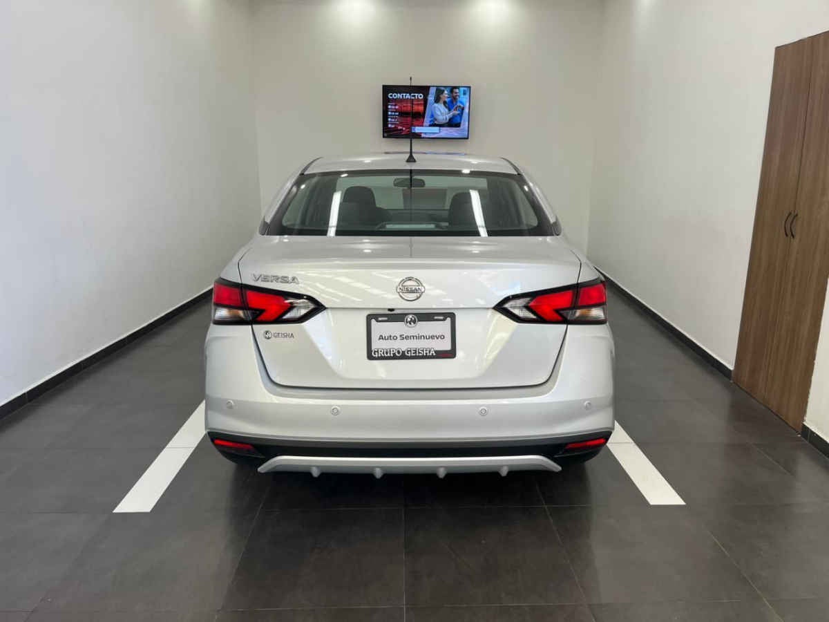 2021 Nissan Versa 4p Advance L4/1.6 Aut