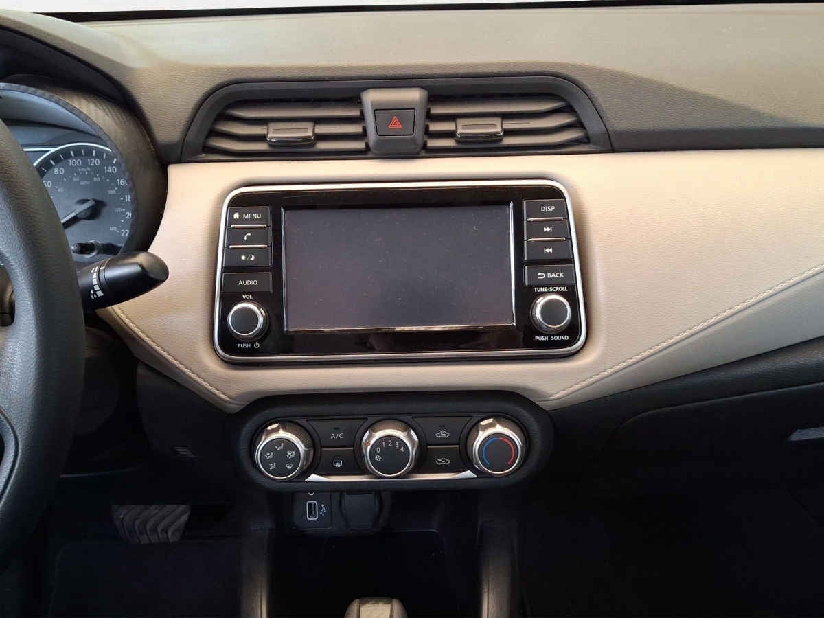 2022 Nissan Versa 4p Advance L4/1.6 Aut