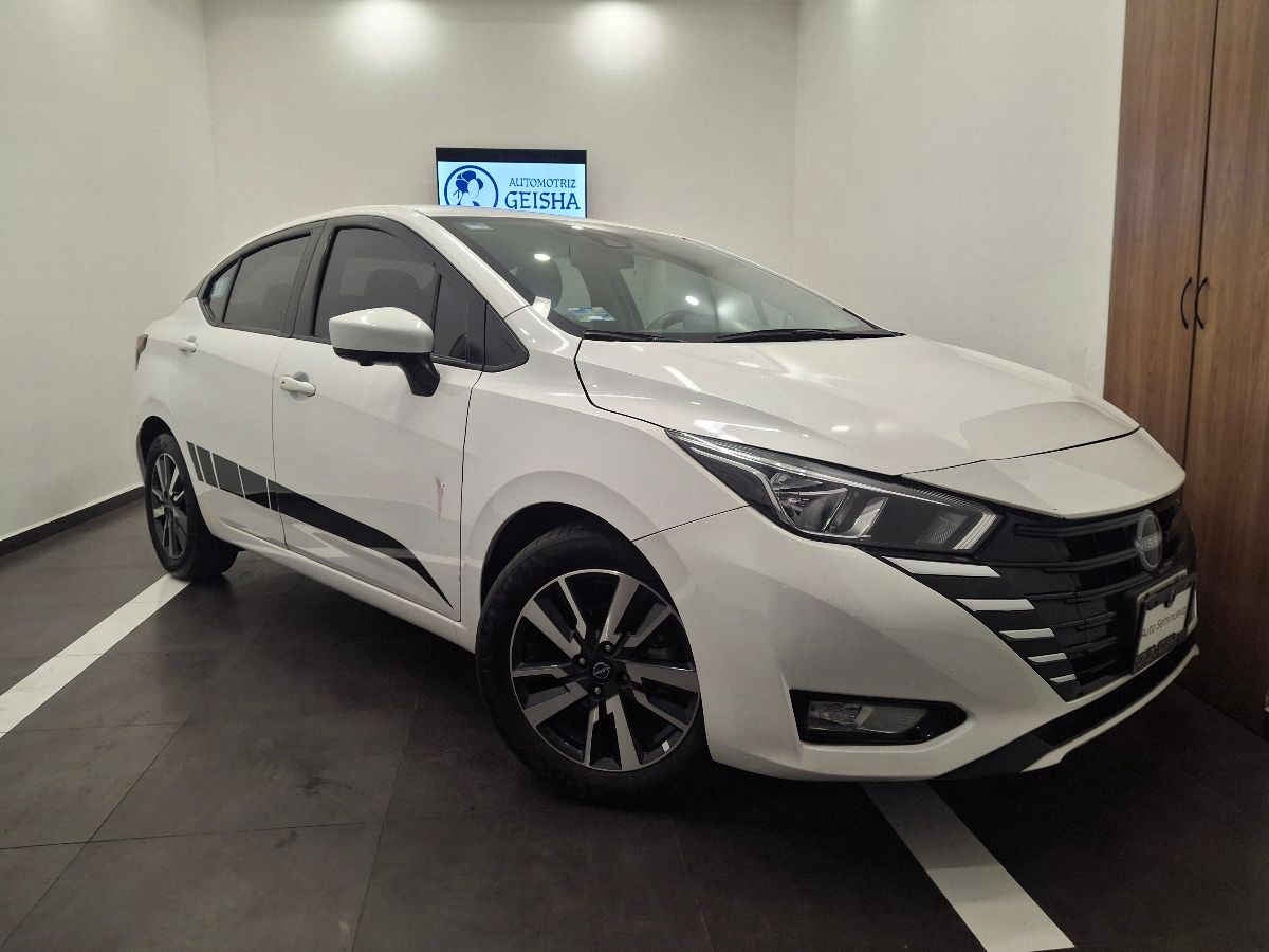 2023 Nissan Versa 4p Advance L4/1.6 Aut