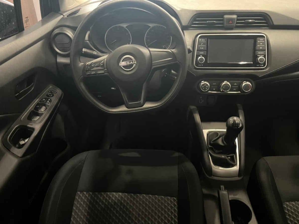 2023 Nissan Versa 4p Sense L4/1.6 Man