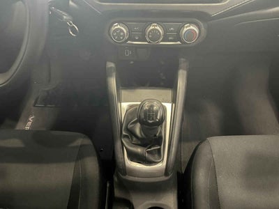 2023 Nissan Versa 4p Sense L4/1.6 Man