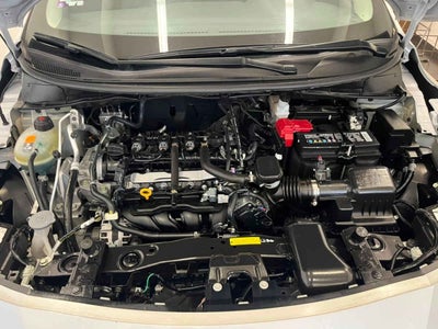 2025 Nissan Versa 4p Advance L4/1.6 Man