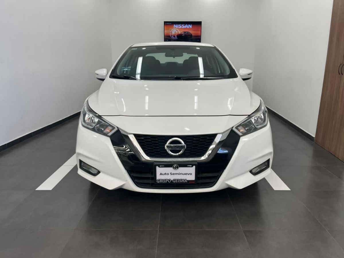 2020 Nissan Versa 4p Advance L4/1.6 Man
