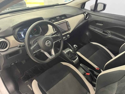 2020 Nissan Versa 4p Advance L4/1.6 Man