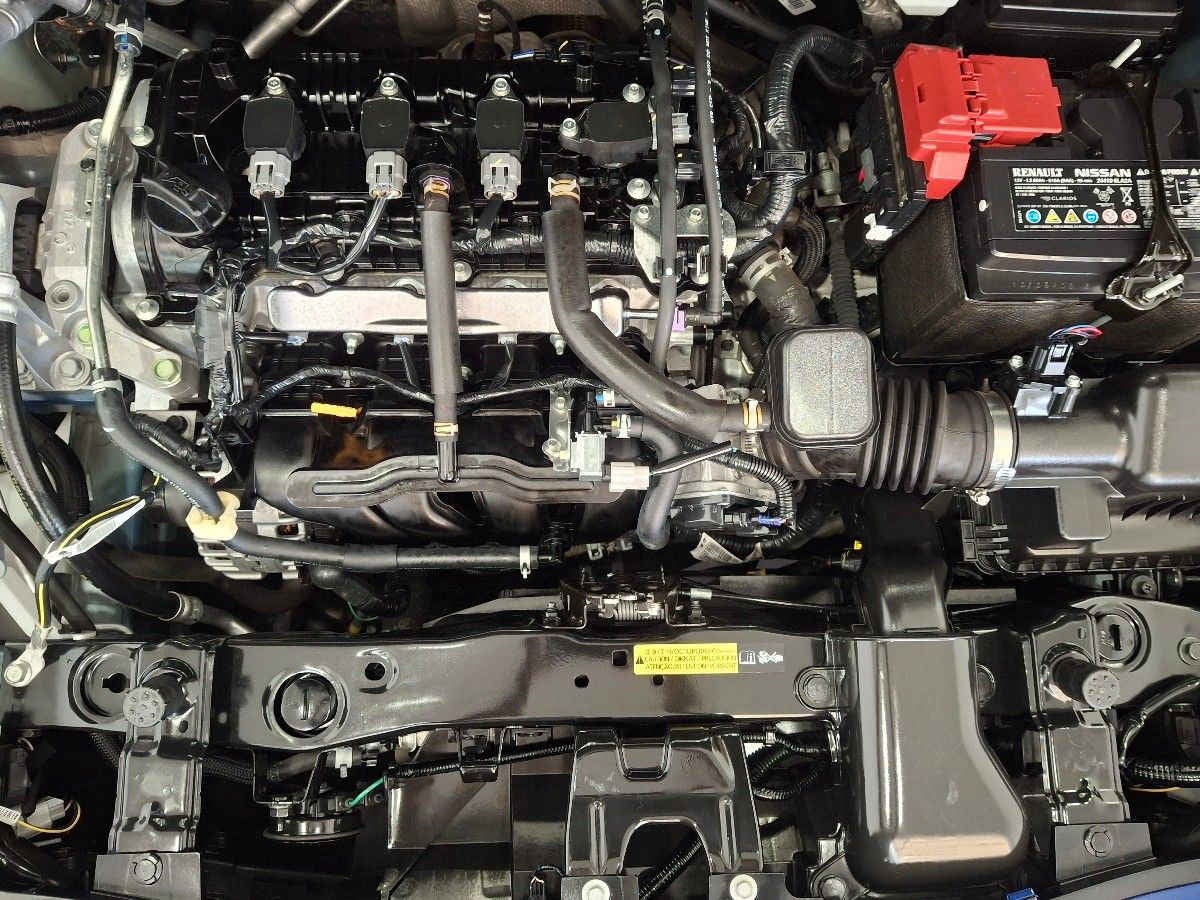 2023 Nissan Versa 4p Advance L4/1.6 Aut