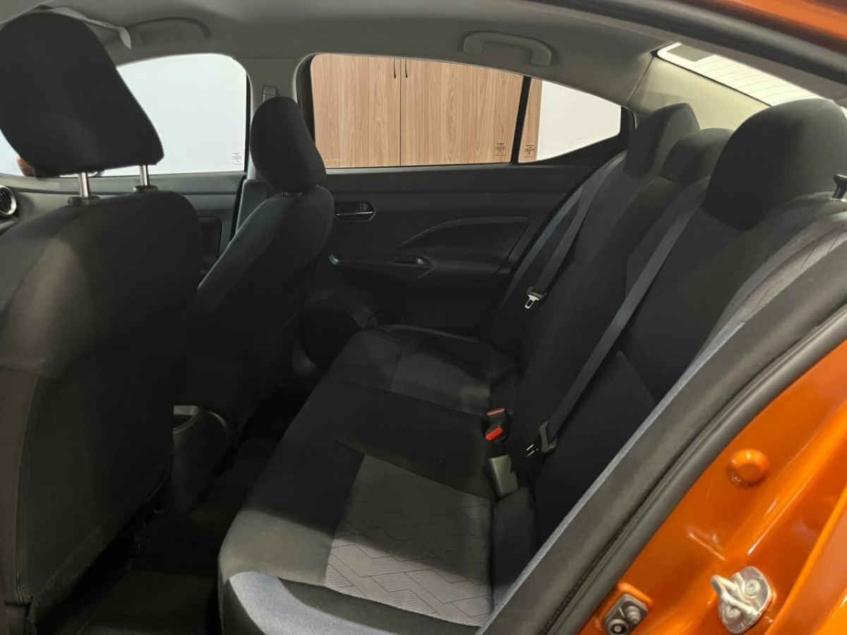 2023 Nissan Versa 4p Advance L4/1.6 Man