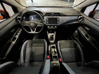 2023 Nissan Versa 4p Advance L4/1.6 Man