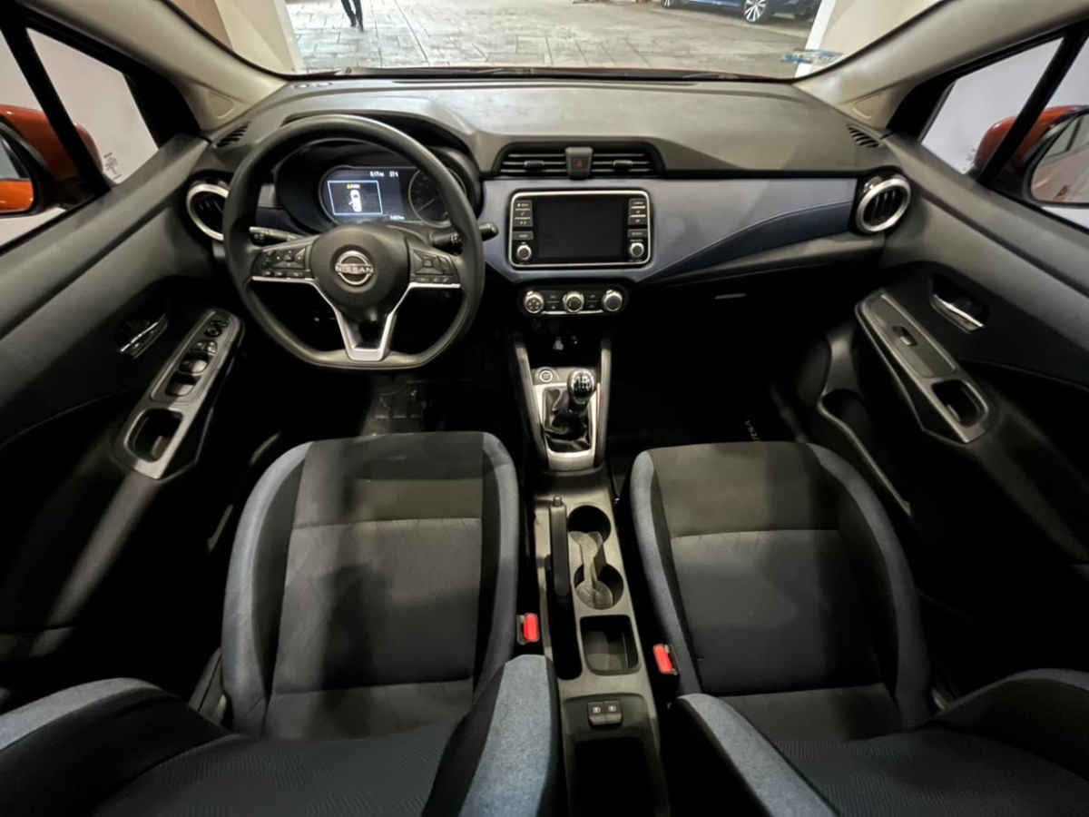2023 Nissan Versa 4p Advance L4/1.6 Man