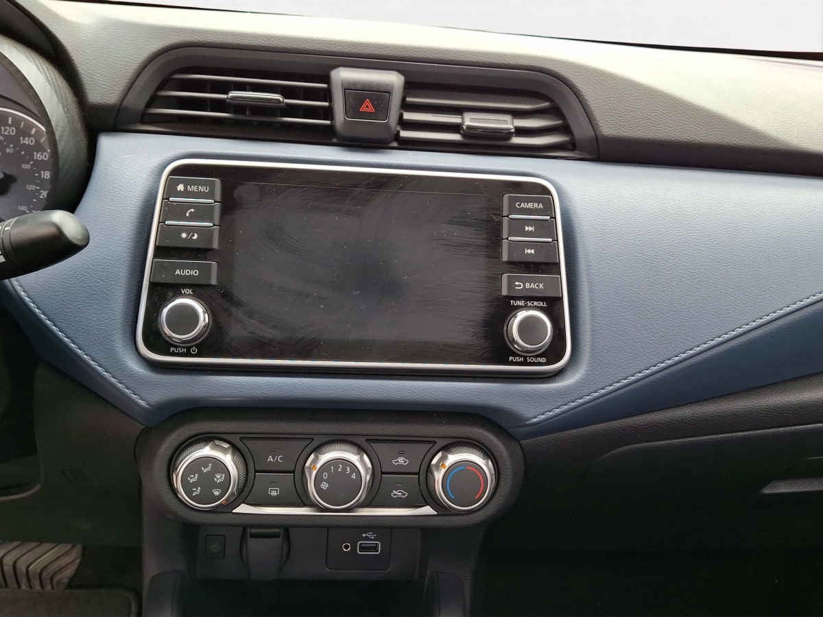 2024 Nissan Versa 4p Exclusive L4/1.6 Aut
