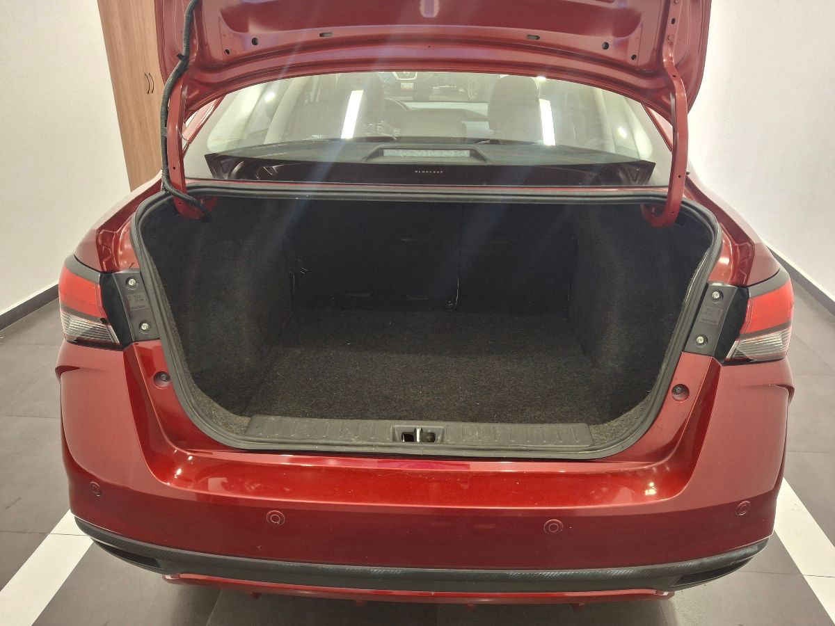 2024 Nissan Versa 4p Exclusive L4/1.6 Aut