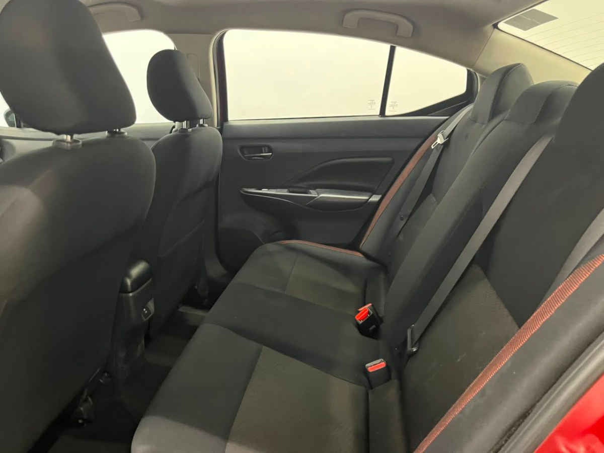 2023 Nissan Versa SR AUT
