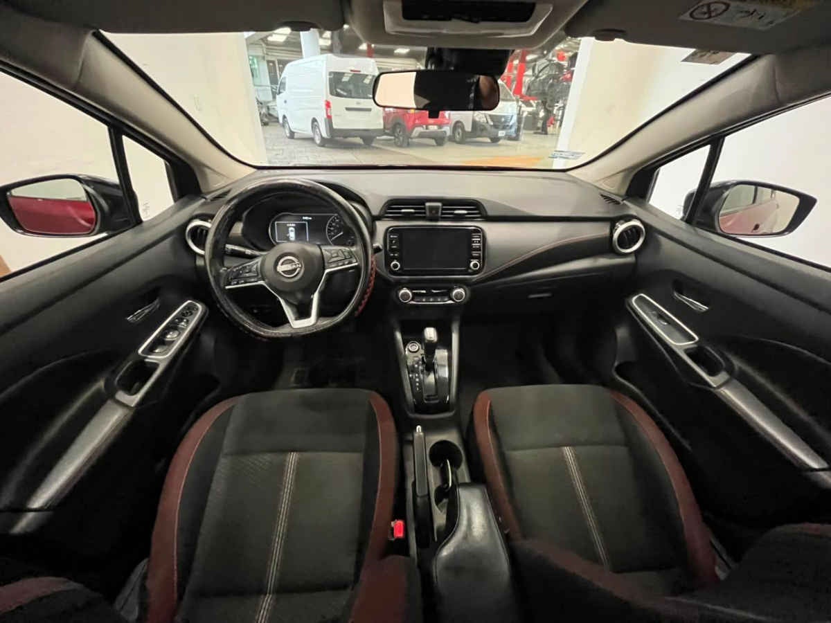 2023 Nissan Versa SR AUT