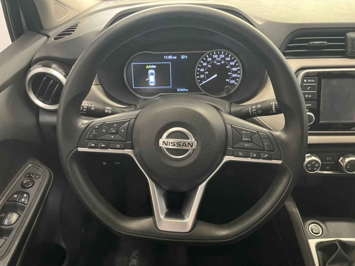 2021 Nissan Versa 4p Advance L4/1.6 Man