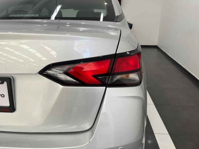 2021 Nissan Versa 4p Advance L4/1.6 Man
