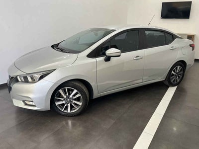 2021 Nissan Versa 4p Advance L4/1.6 Man