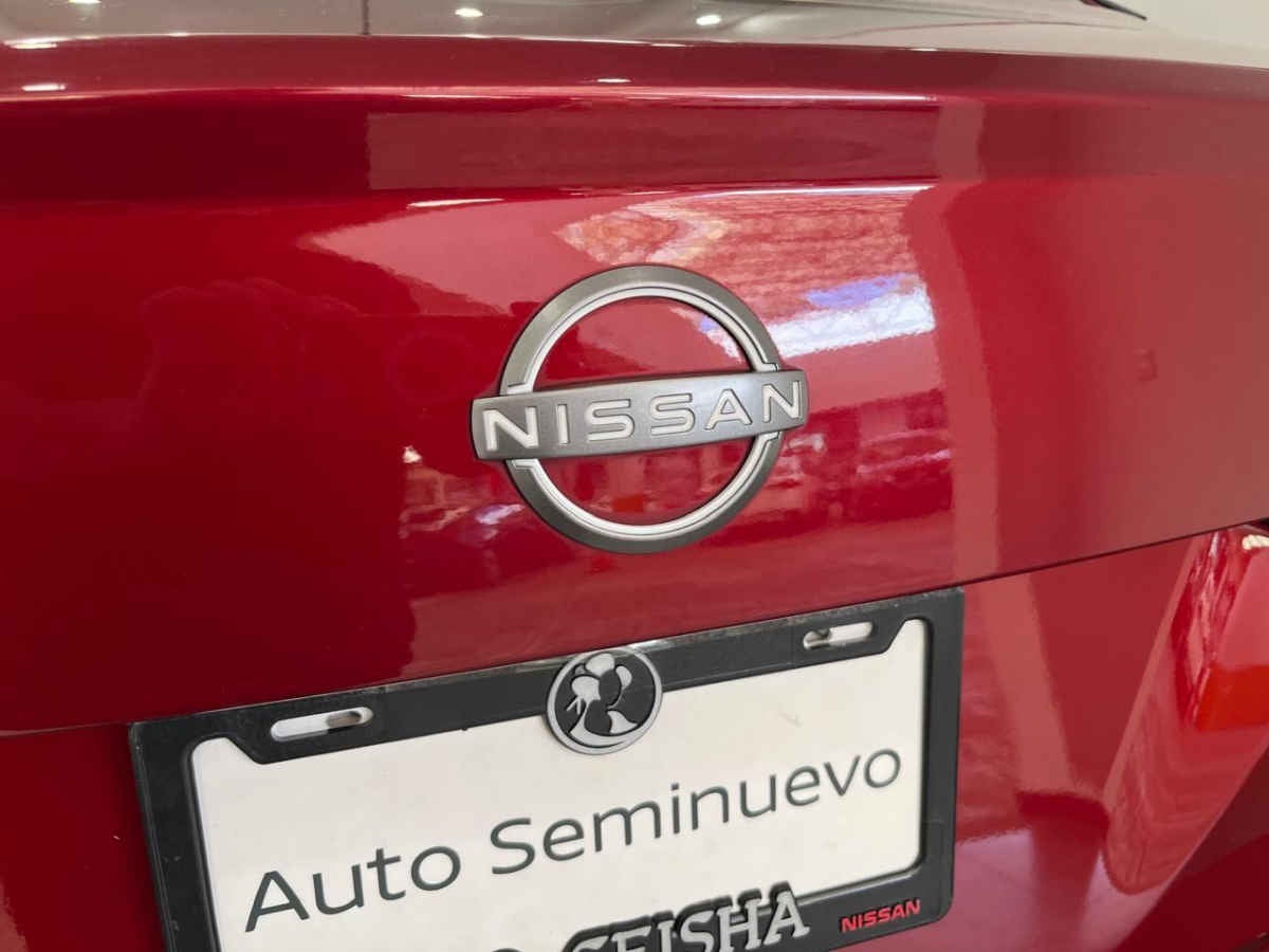 2024 Nissan Versa 4p Sense L4/1.6 Man