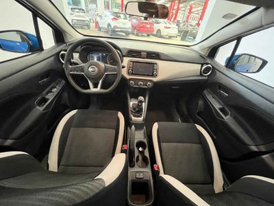 2022 Nissan Versa 4p Advance L4/1.6 Man