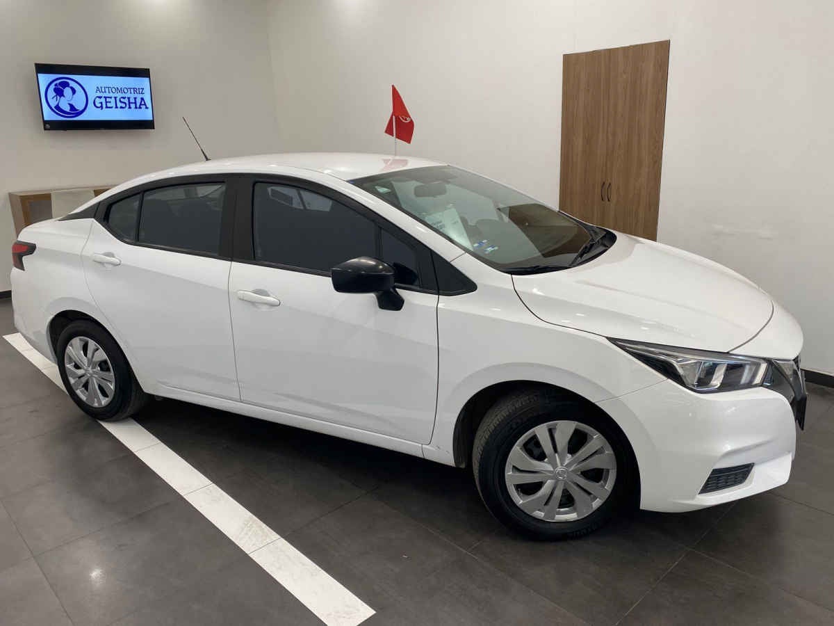 2022 Nissan Versa 4p Sense L4/1.6 Man