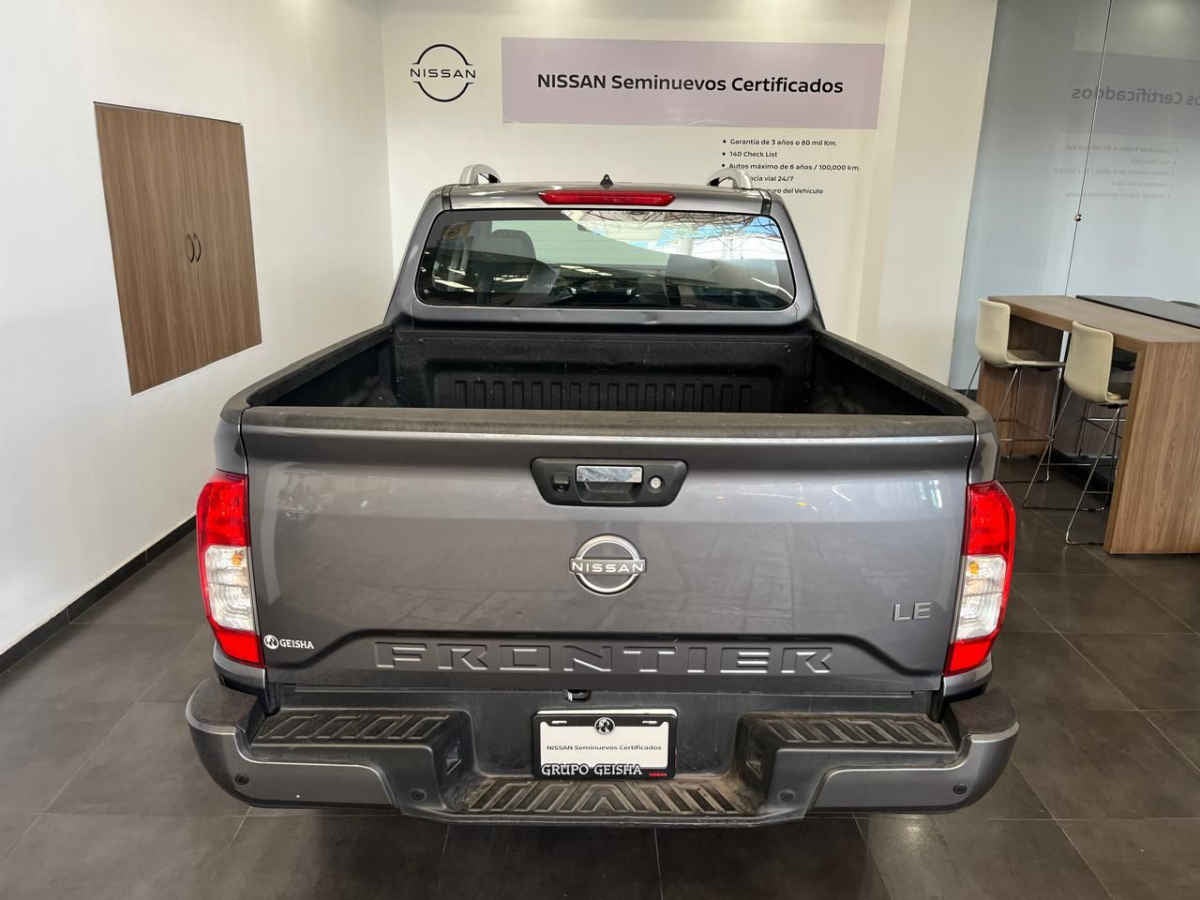 2023 Nissan Frontier 4p LE L4/2.5 Man