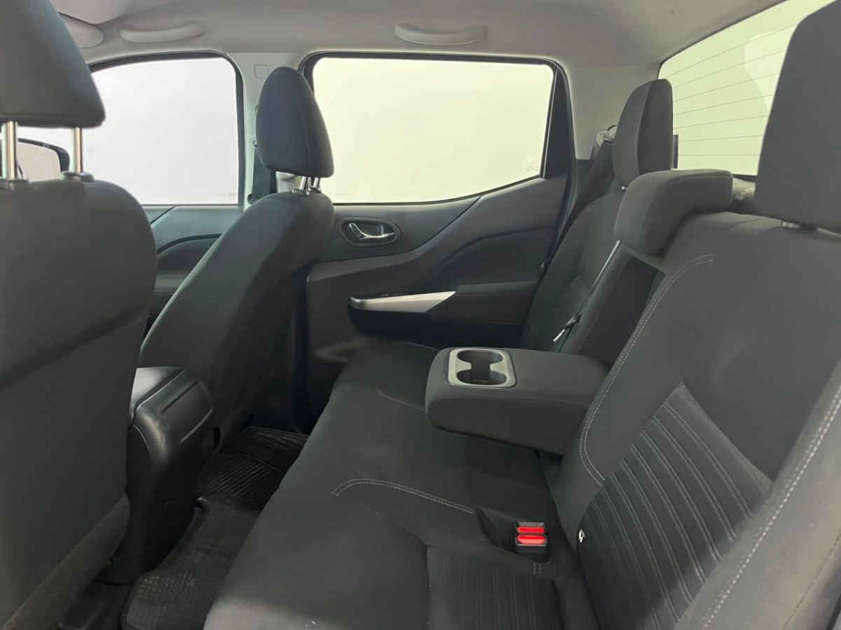 2024 Nissan Frontier 4p LE L4/2.5 Aut