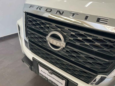2024 Nissan Frontier 4p LE L4/2.5 Aut