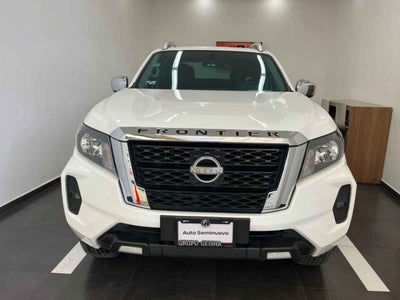 2024 Nissan Frontier 4p LE L4/2.5 Aut