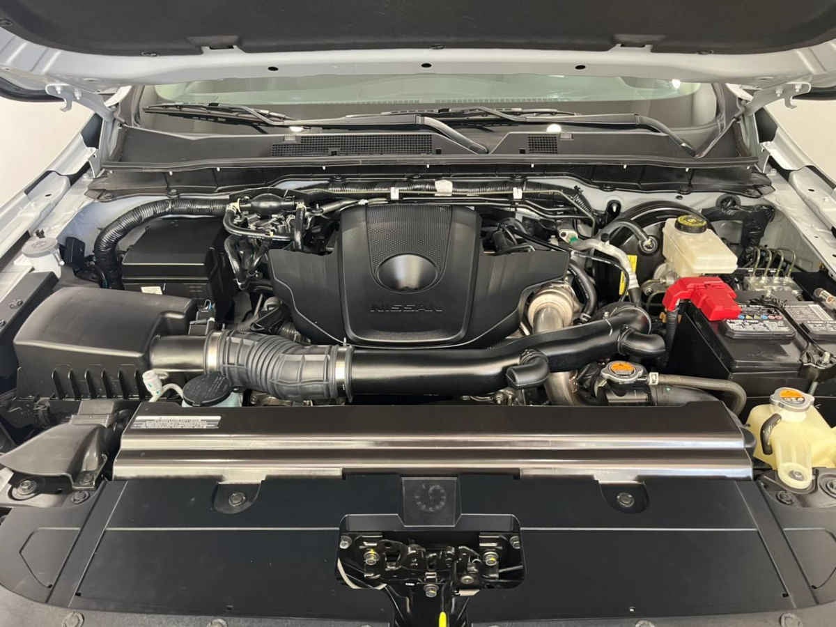 2024 Nissan Frontier 4p Platinum LE Diesel L4/2.5/T 4x4 Aut