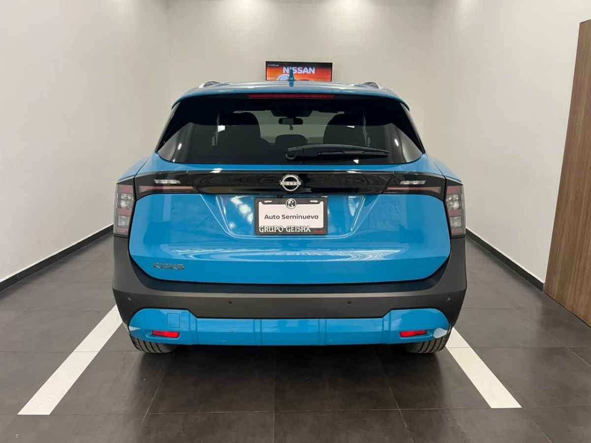 2025 Nissan Kicks 5p Advance L4/2.0 Aut