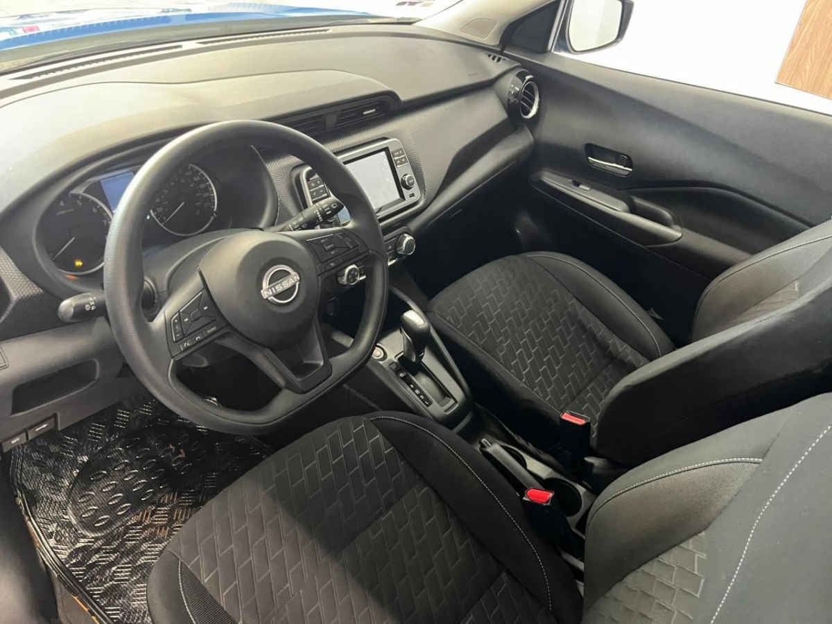 2025 Nissan Kicks 5p Advance L4/2.0 Aut