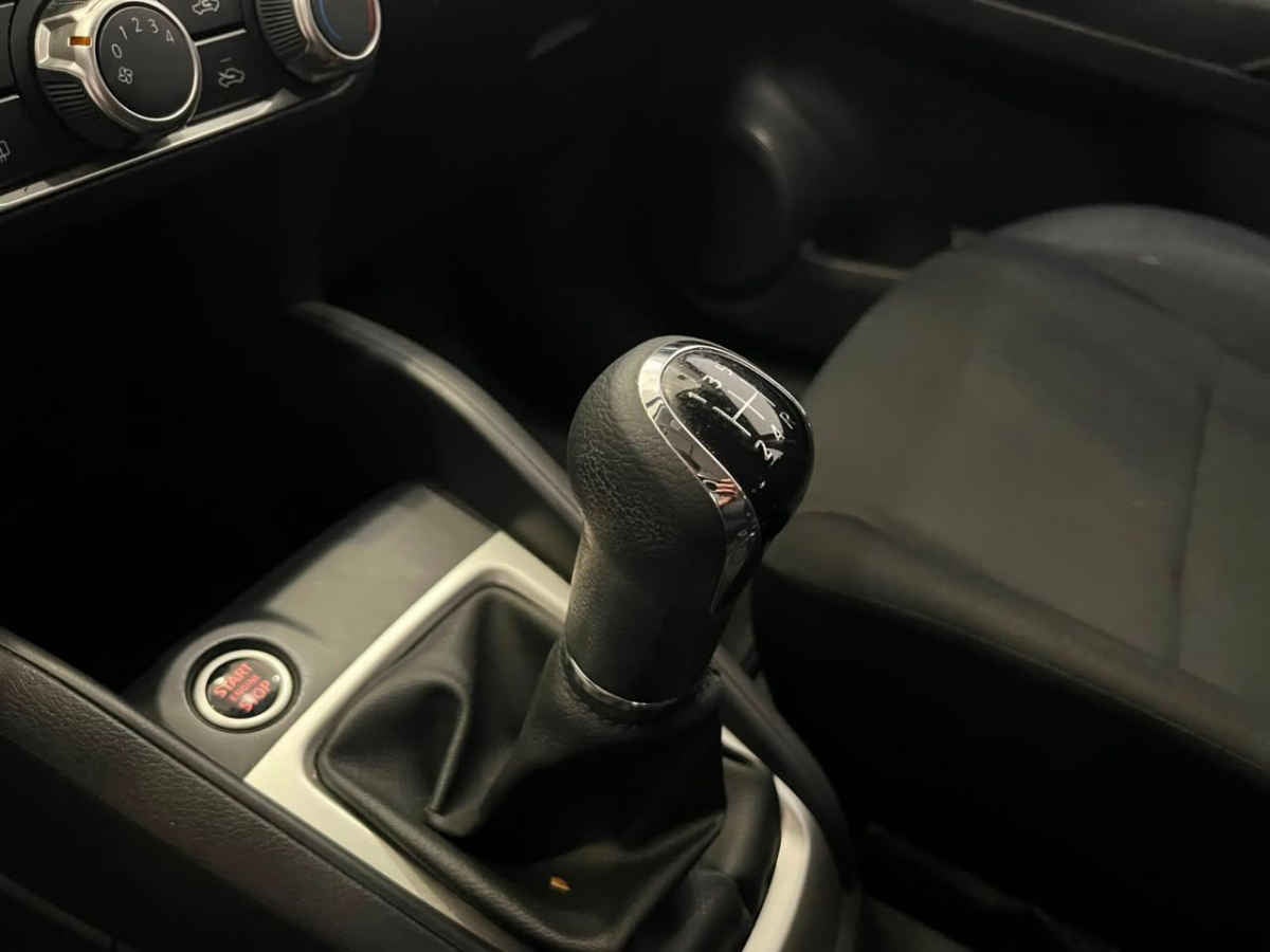 2023 Nissan Kicks 5p Advance L4/1.6 Man