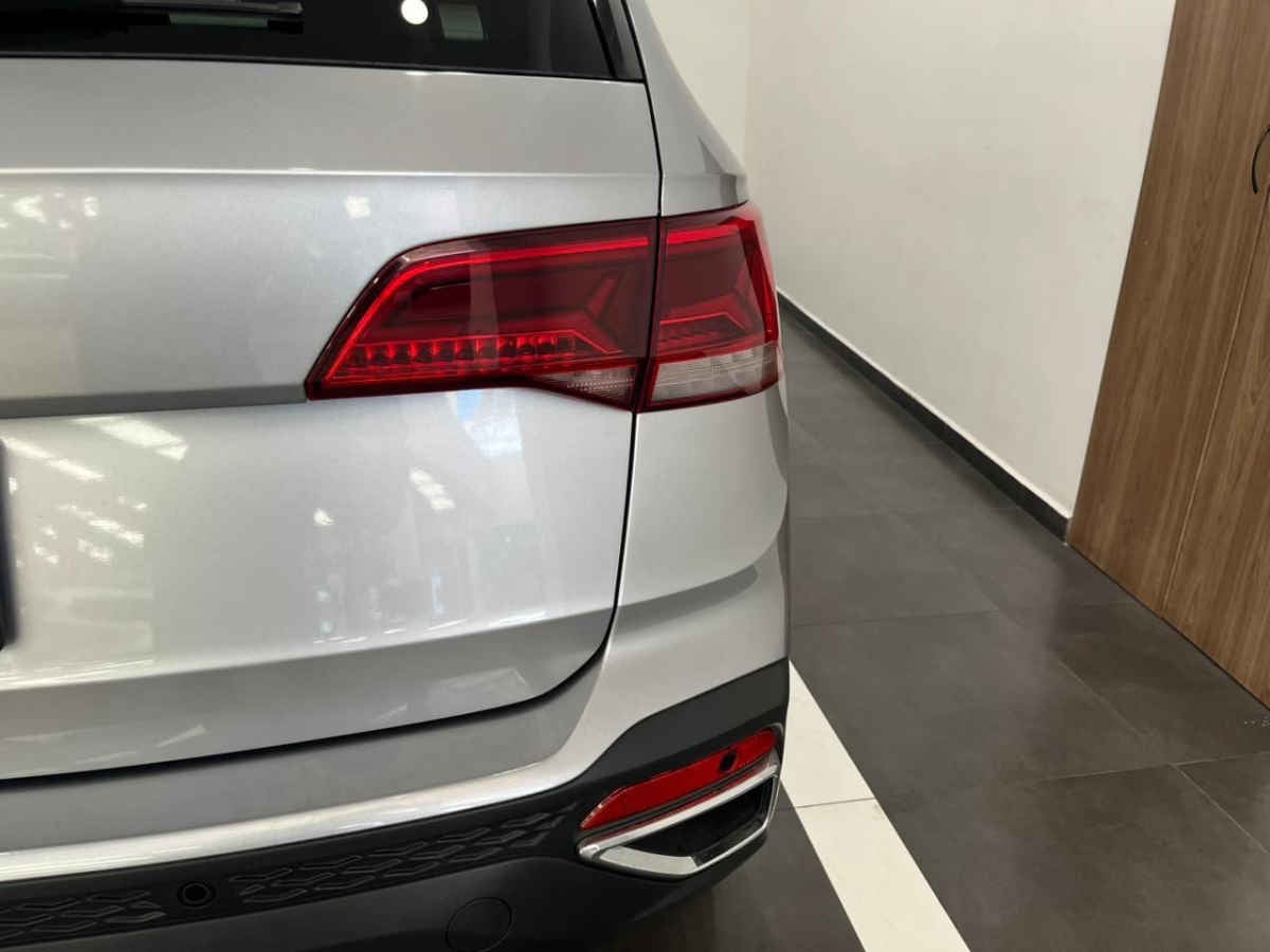 2024 Volkswagen Taos 5p Highline L4/1.4/T Aut