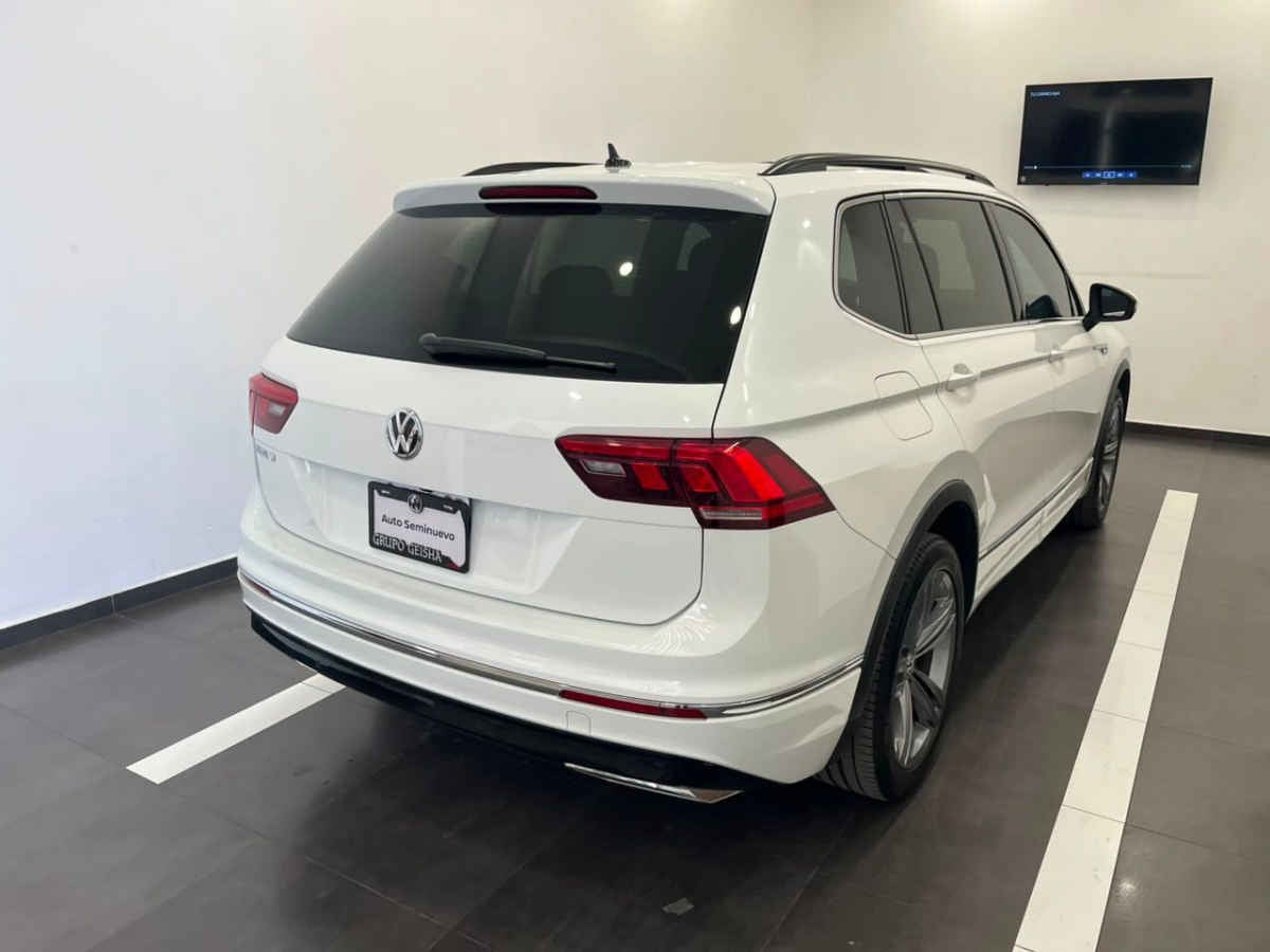 2021 Volkswagen Tiguan 5p Comfortline L4/1.4/T Aut Piel