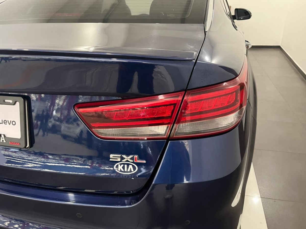 2018 Kia Optima 4p SXL 2.0T TA Piel QCP GPS Harman Kardon RA-18"